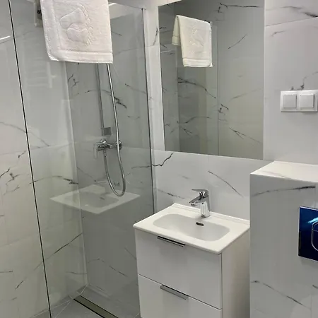 Apartman Na Teligi 1 *