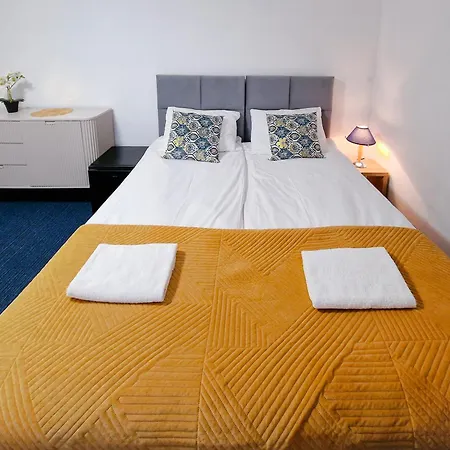 Apartman Na Teligi 1 *